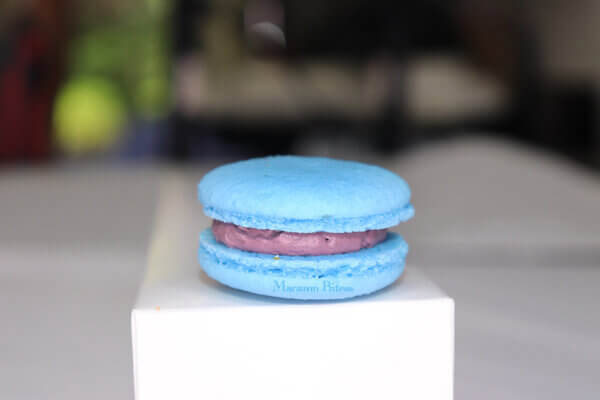 Blueberry Macaron Cookies Gift Box - 24 Count - Image 6